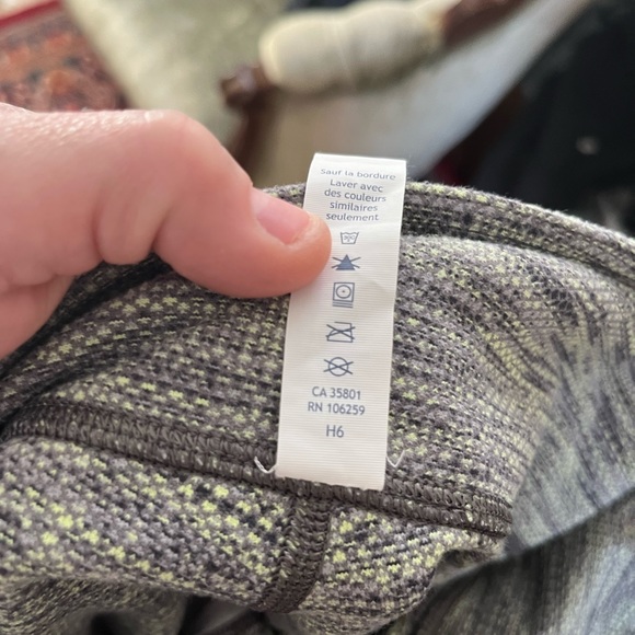 Lululemon Active Pants - Picture 4 of 5